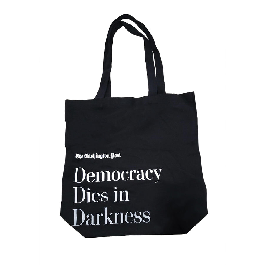 quot Democracy Dies in Darkness quot Tote The Washington Post quot Democracy Dies in Darkness quot Tote The Washington Post